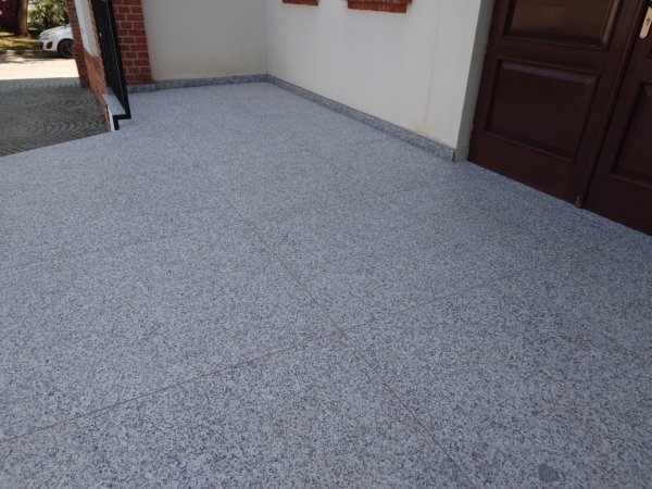 Mycie i zabezpieczenie schodów